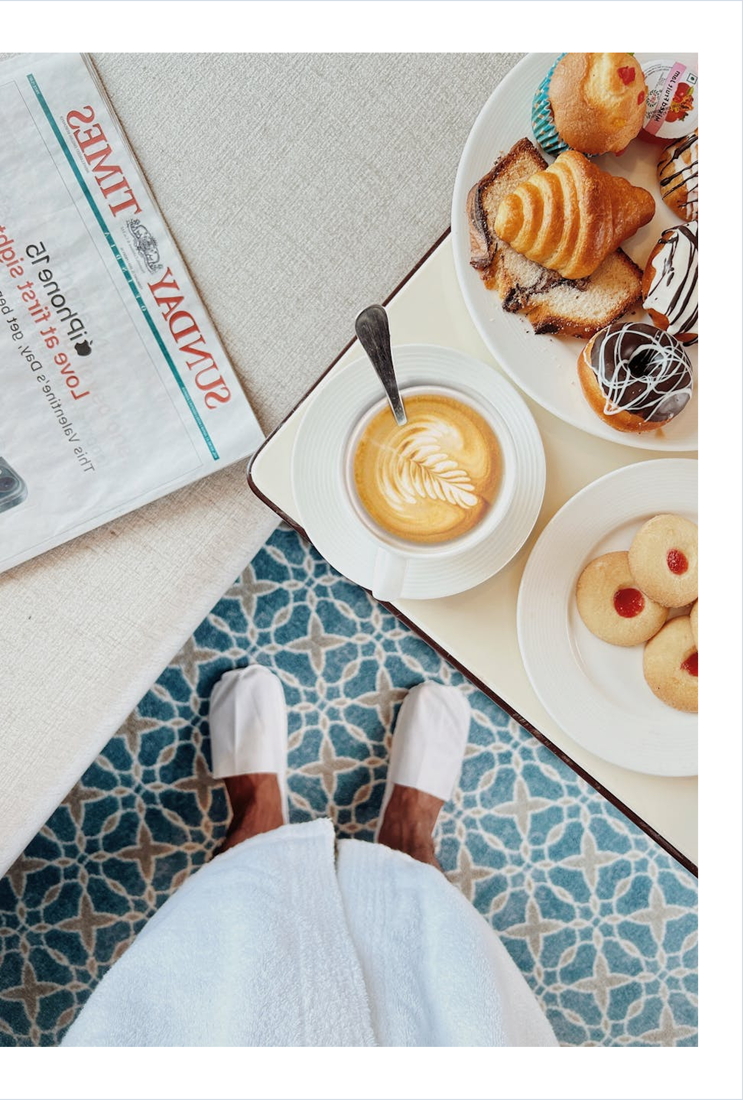 Restaurant dining at Chariot Hotel